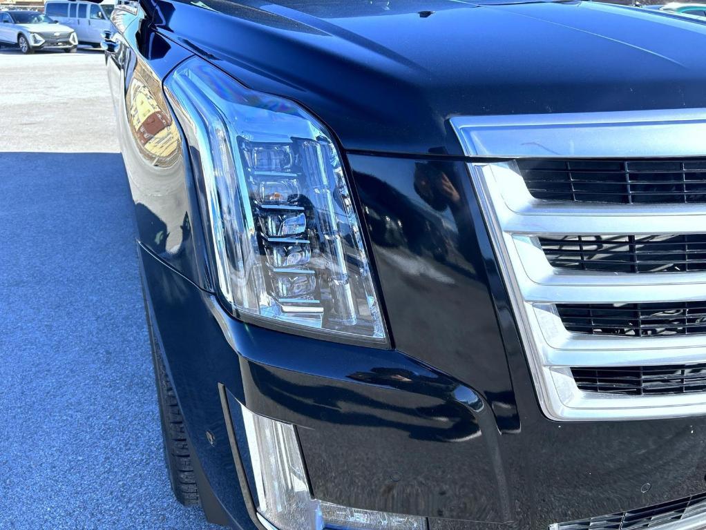used 2019 Cadillac Escalade car, priced at $31,770