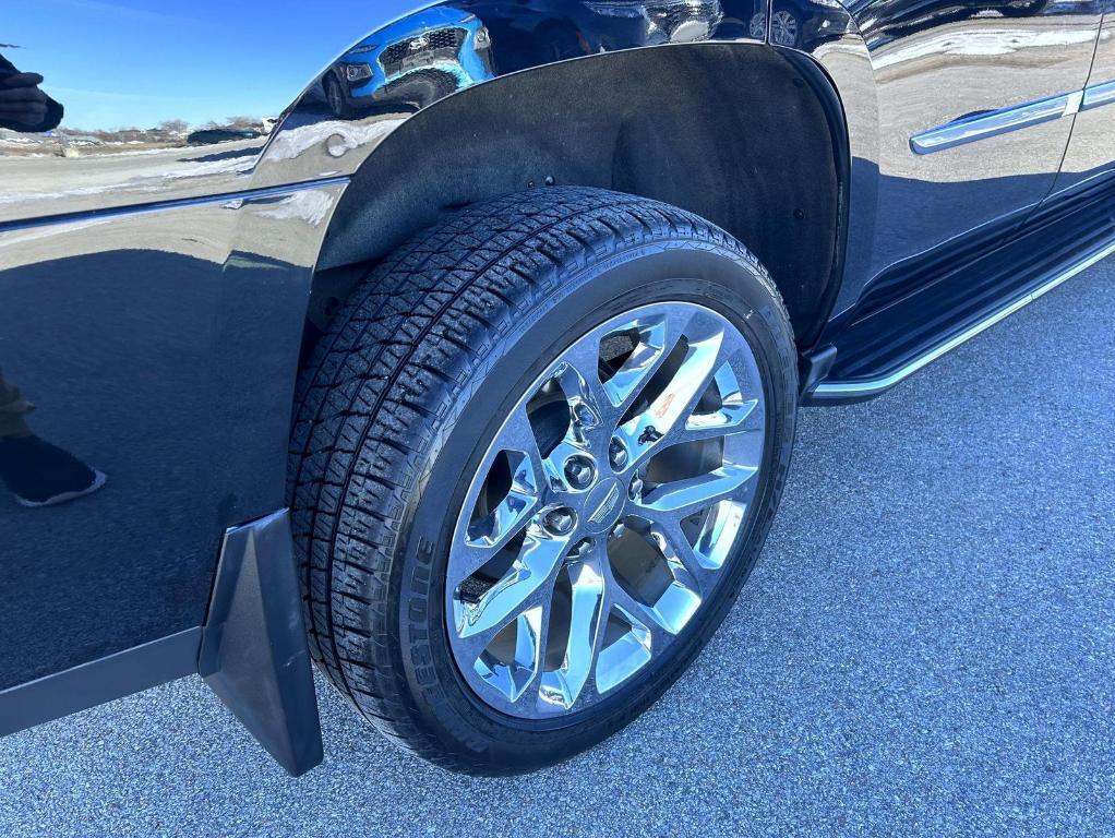 used 2019 Cadillac Escalade car, priced at $31,770