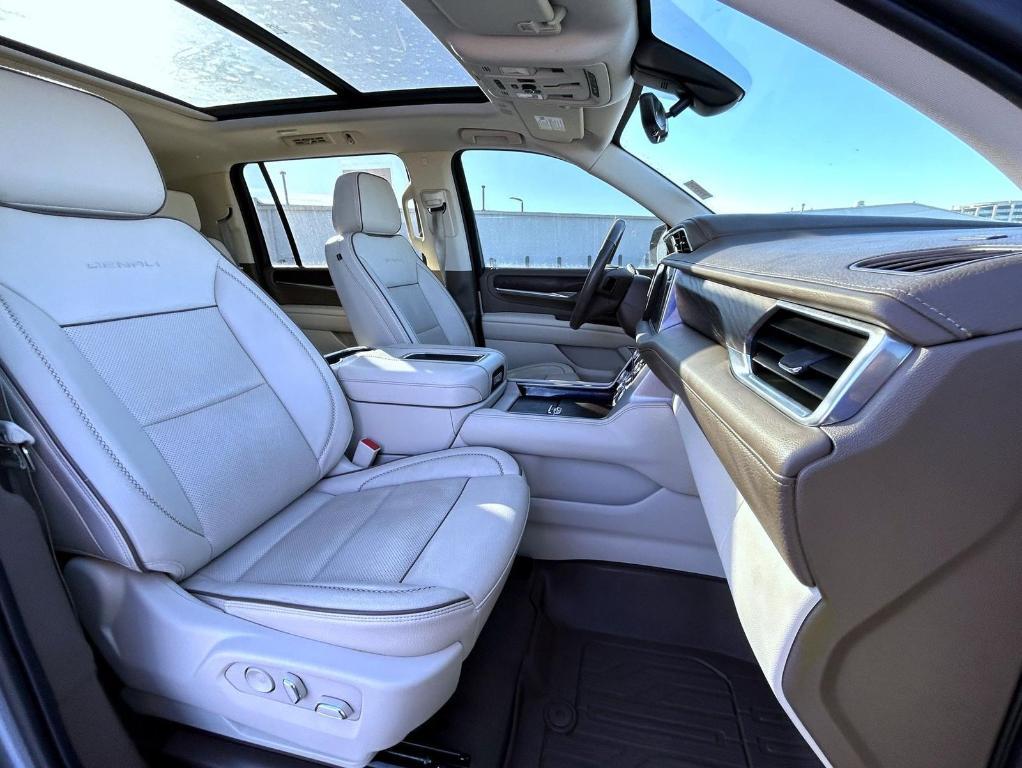 used 2022 GMC Yukon XL car, priced at $52,550