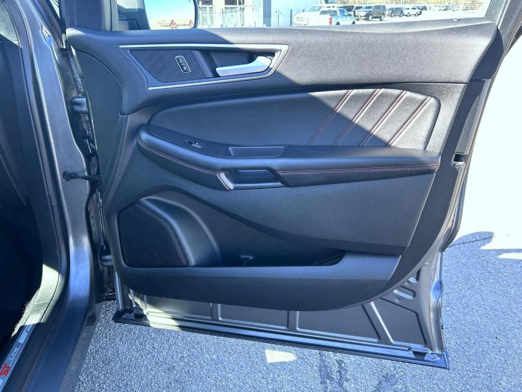 used 2023 Ford Edge car, priced at $25,660