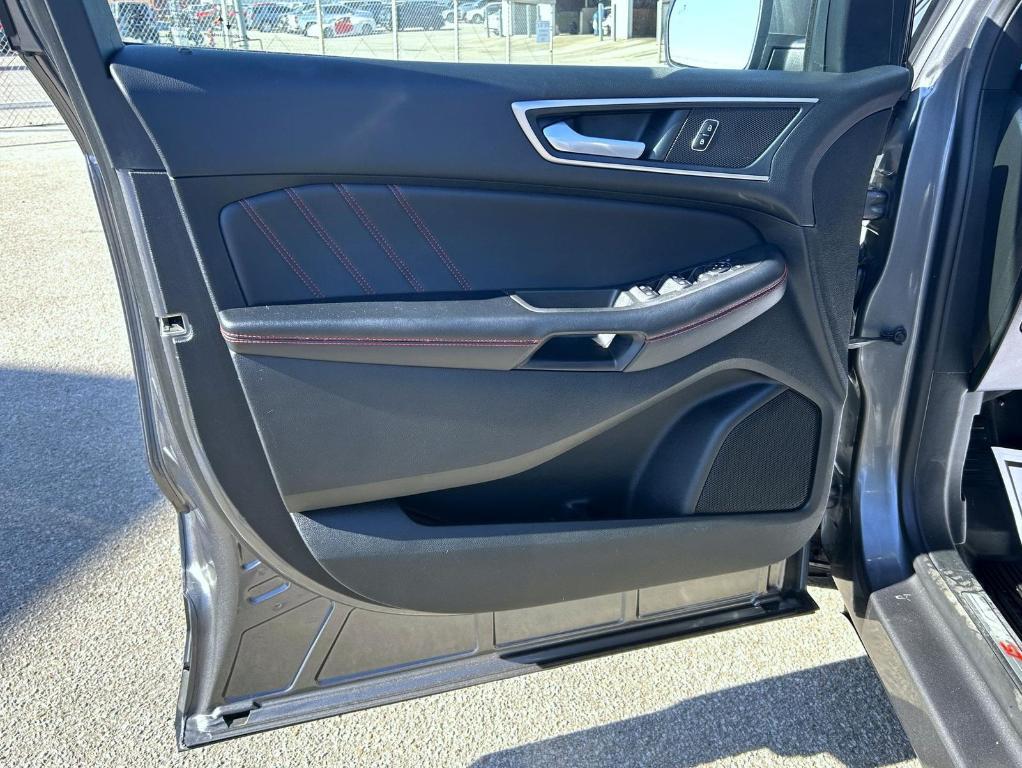 used 2023 Ford Edge car, priced at $25,660