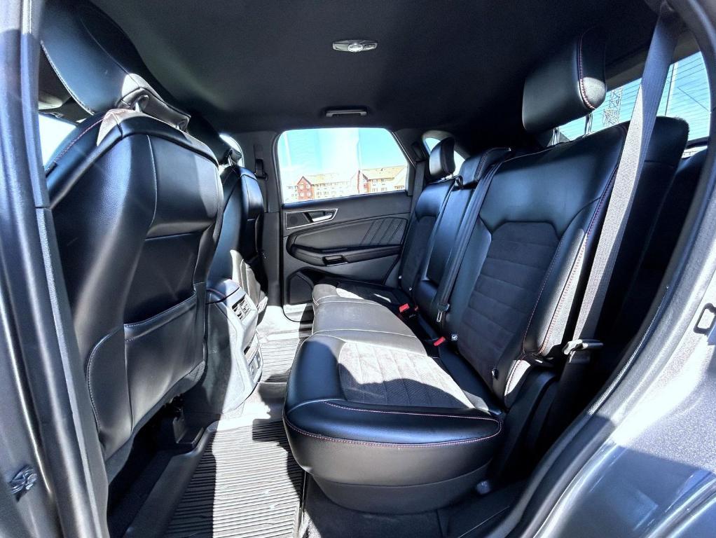 used 2023 Ford Edge car, priced at $25,660