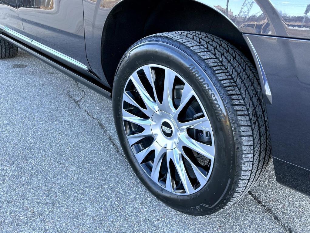 used 2025 Cadillac Escalade ESV car, priced at $115,990