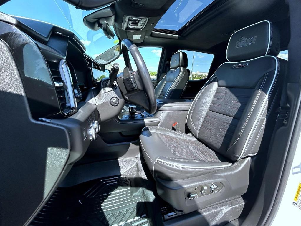used 2023 GMC Sierra 1500 car, priced at $57,629
