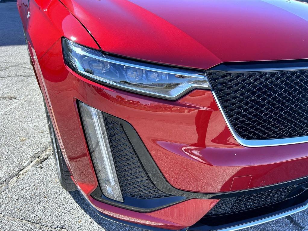 used 2023 Cadillac XT6 car, priced at $38,220