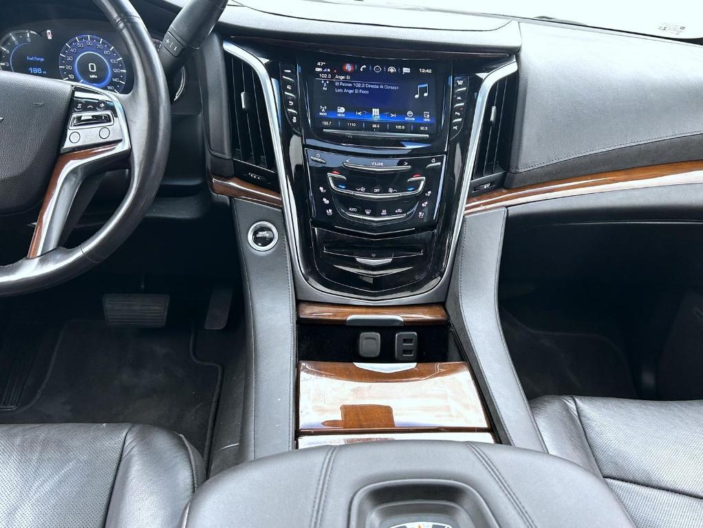 used 2019 Cadillac Escalade car, priced at $31,990