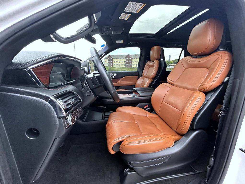used 2020 Lincoln Navigator car, priced at $41,069
