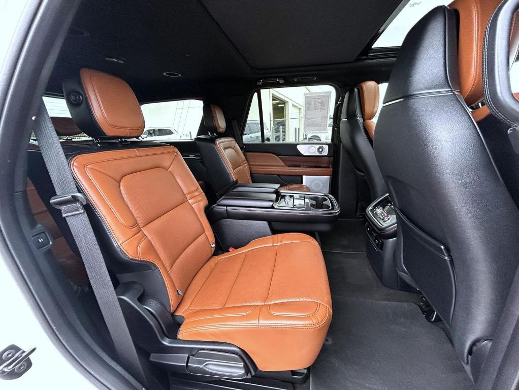 used 2020 Lincoln Navigator car, priced at $41,069