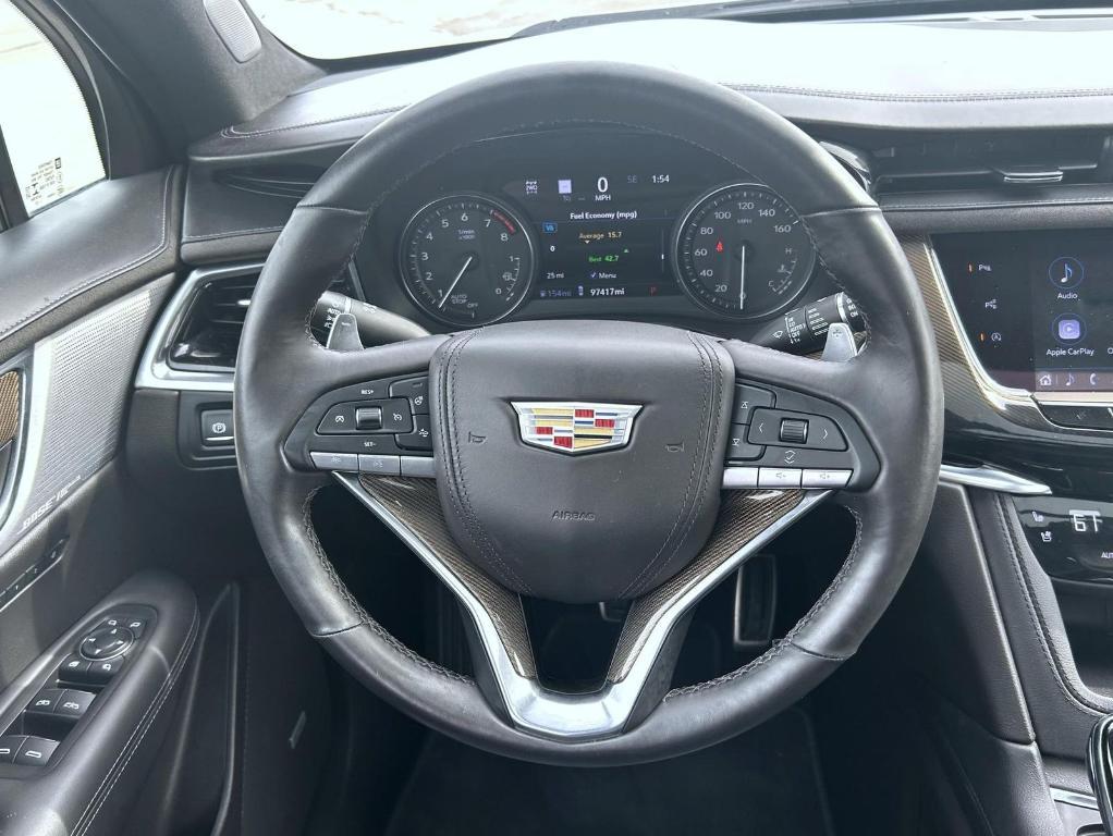 used 2022 Cadillac XT6 car, priced at $32,550
