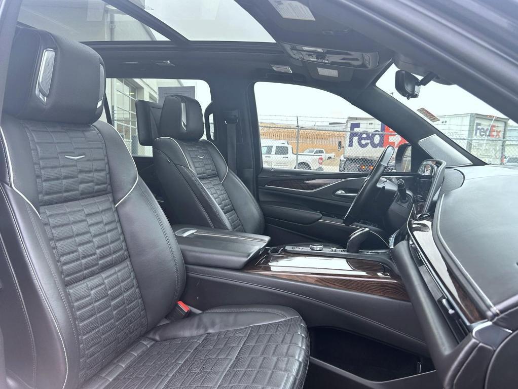 used 2021 Cadillac Escalade ESV car, priced at $54,990