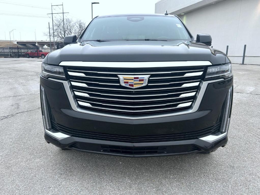 used 2021 Cadillac Escalade ESV car, priced at $54,990