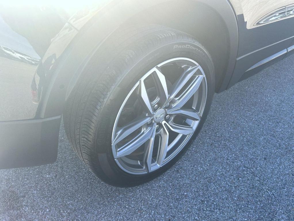 used 2023 Cadillac XT4 car, priced at $33,330