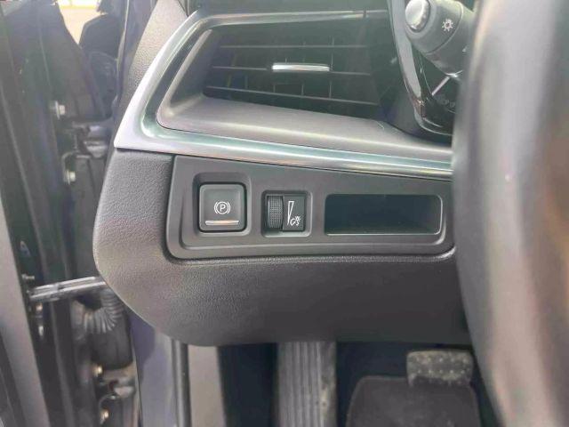 used 2018 Cadillac XT5 car, priced at $27,900