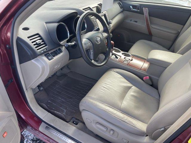 used 2010 Toyota Highlander car, priced at $11,925