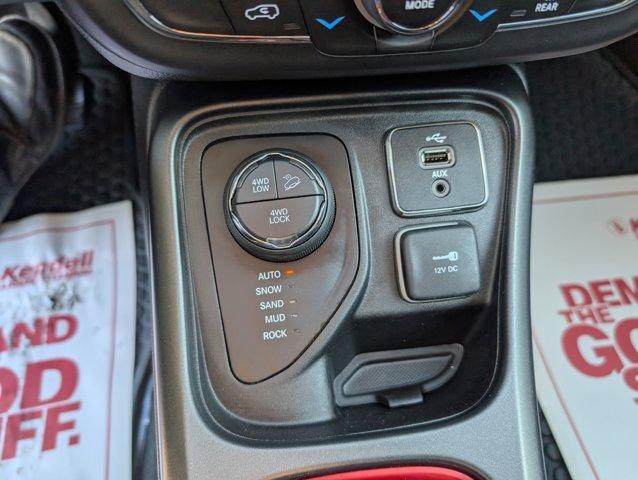 used 2015 Jeep Grand Cherokee car, priced at $15,936