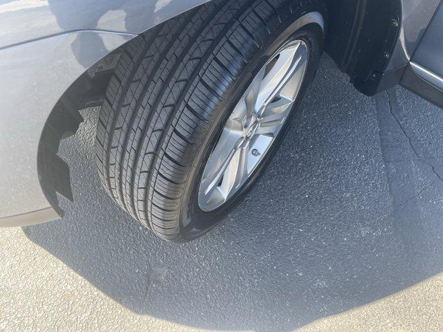 used 2013 Toyota Highlander car, priced at $17,986
