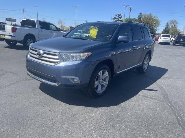 used 2013 Toyota Highlander car, priced at $17,986