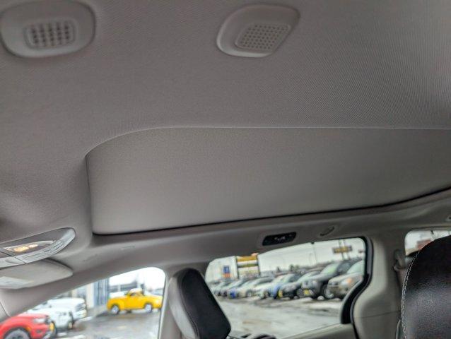 used 2021 Chrysler Pacifica car, priced at $27,995