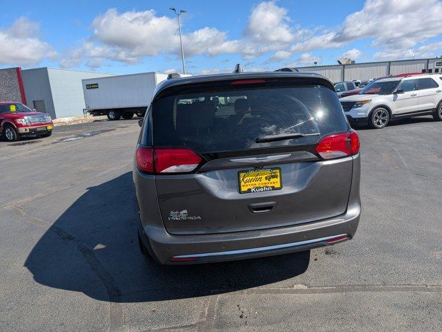 used 2017 Chrysler Pacifica car, priced at $12,995