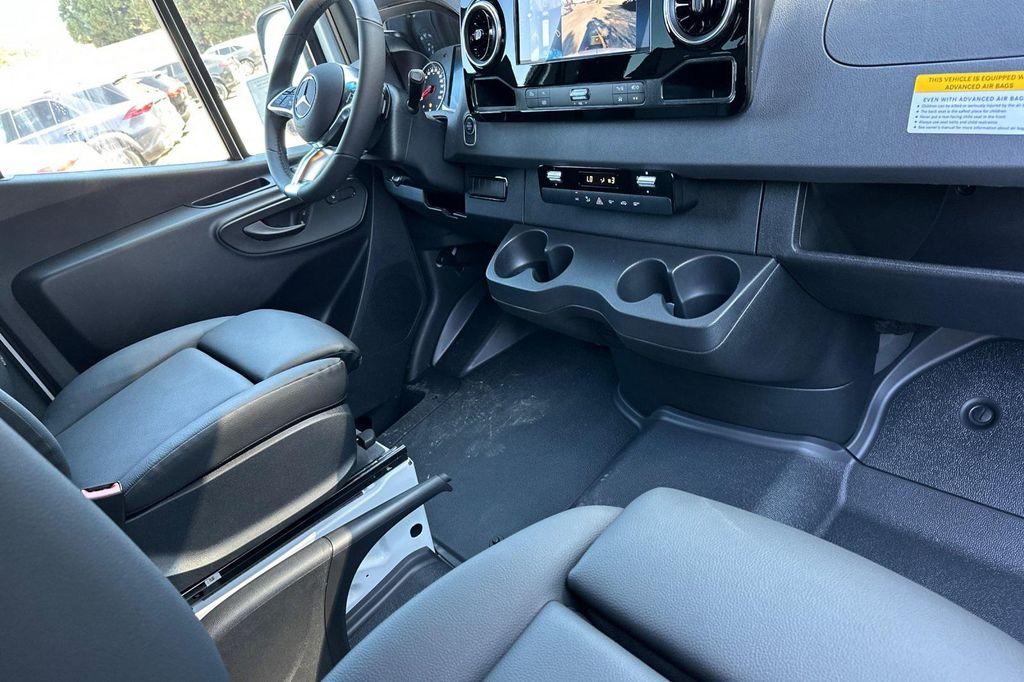 new 2025 Mercedes-Benz Sprinter 2500 car, priced at $69,179