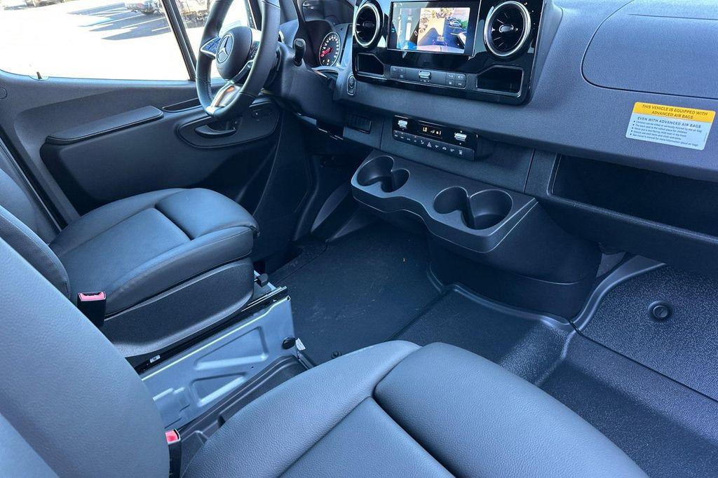 new 2025 Mercedes-Benz Sprinter 2500 car, priced at $81,647