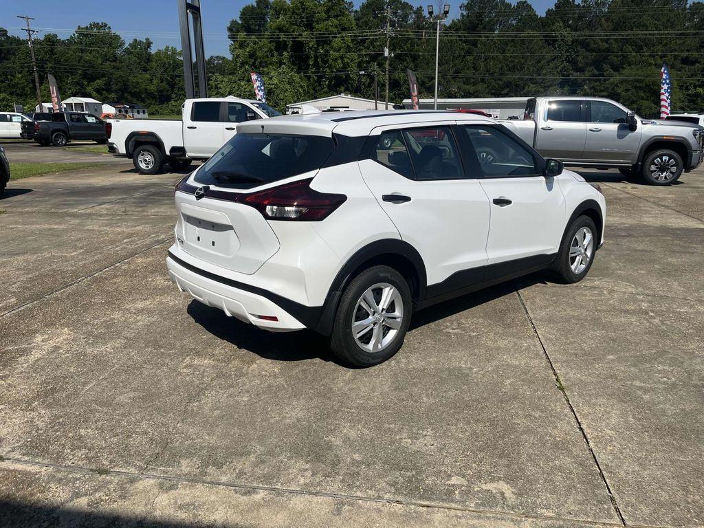 new 2025 Nissan Kicks car, priced at $23,349