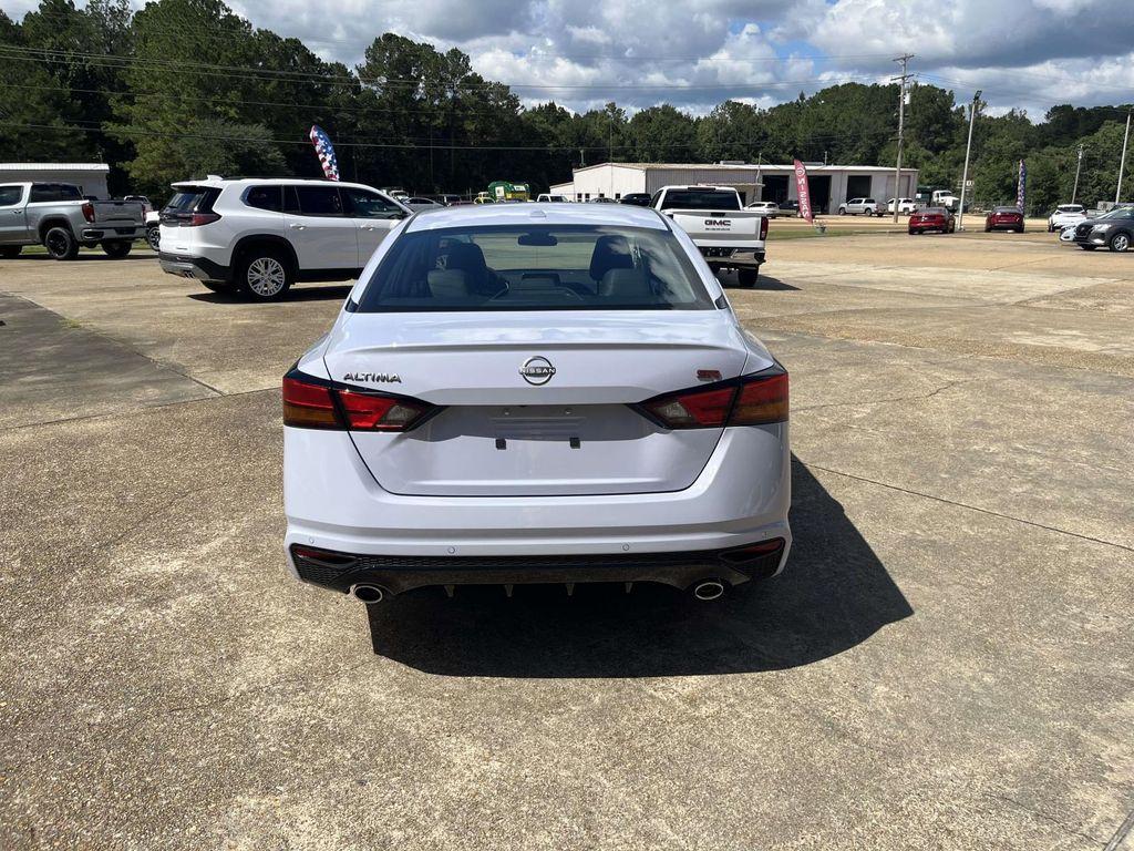 new 2025 Nissan Altima car, priced at $29,998