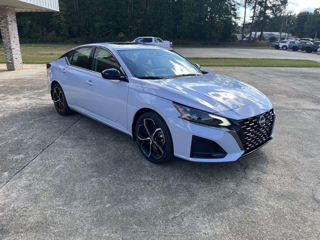 new 2025 Nissan Altima car, priced at $32,199