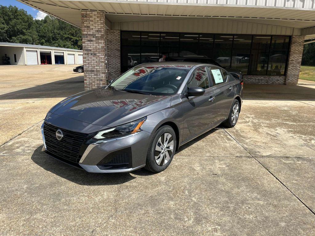 new 2025 Nissan Altima car, priced at $27,389