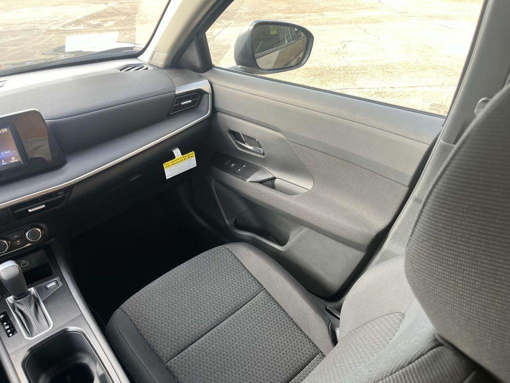 new 2025 Nissan Kicks car, priced at $23,349