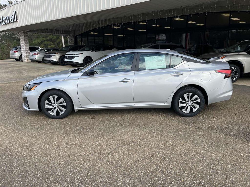 new 2025 Nissan Altima car, priced at $27,199