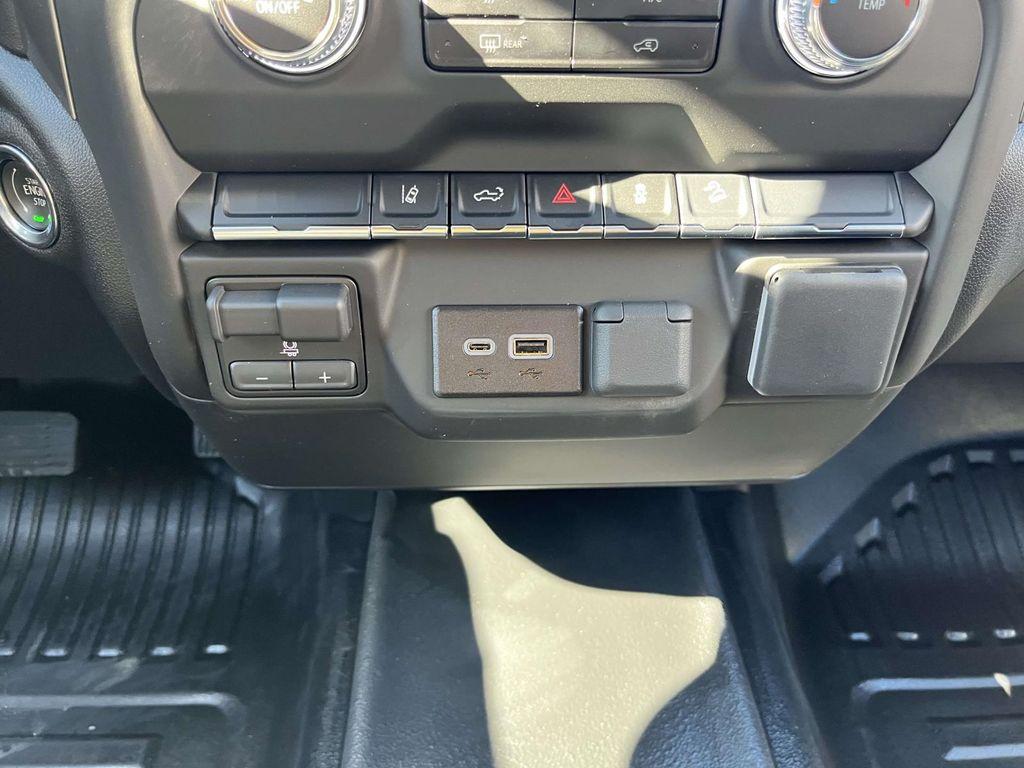 new 2026 GMC Sierra 2500 car, priced at $58,300