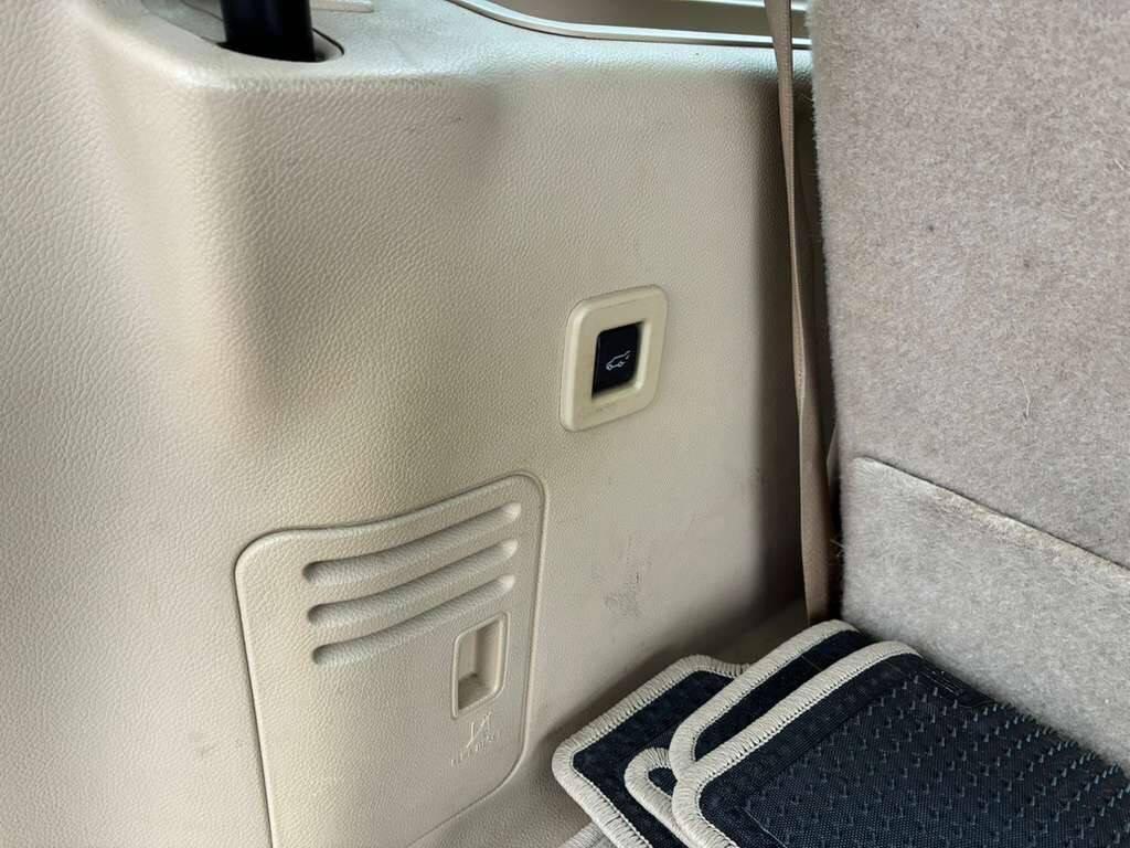 used 2014 Ford Expedition car, priced at $7,800