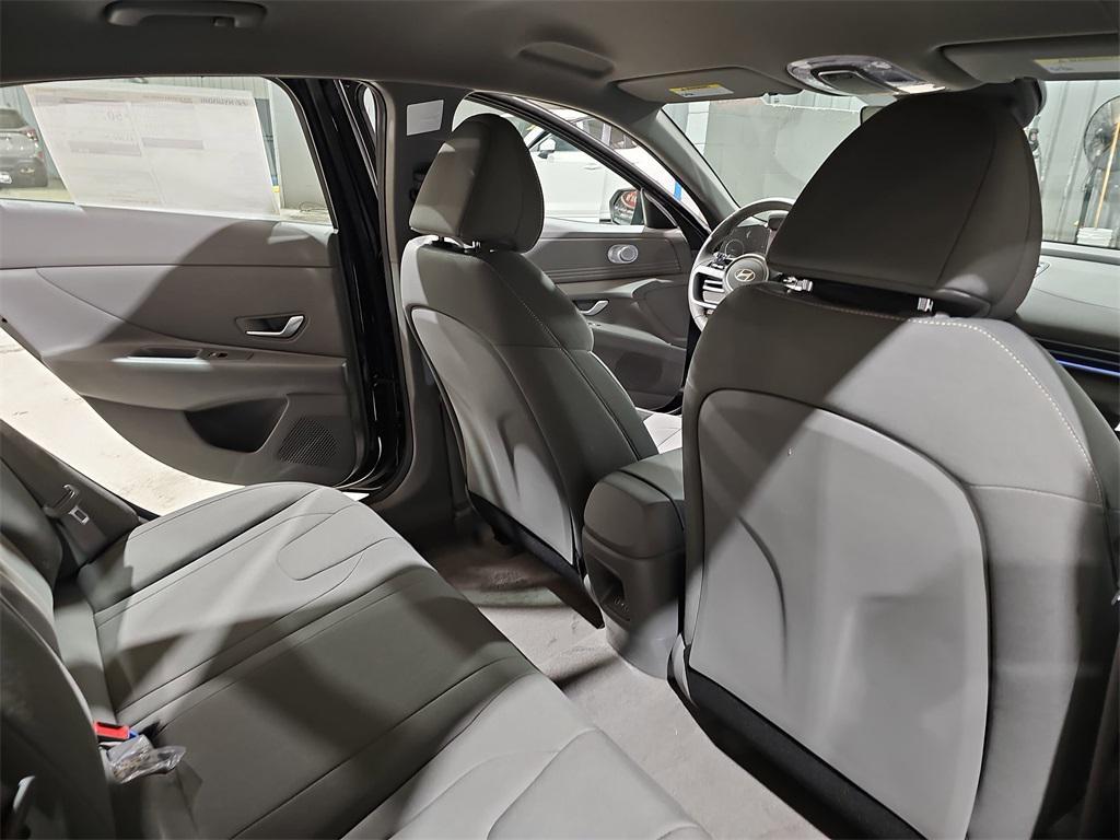 new 2026 Hyundai ELANTRA HEV car, priced at $27,845