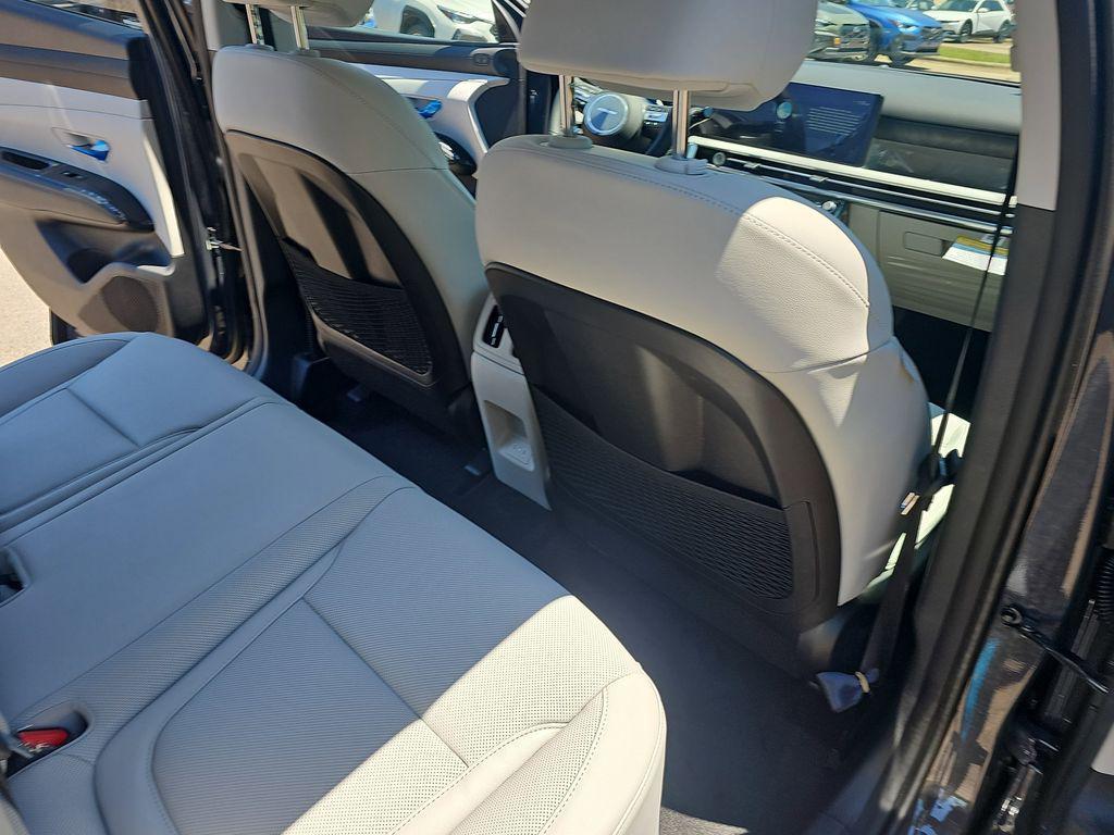 new 2026 Hyundai TUCSON Hybrid car, priced at $42,307