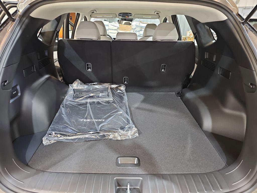 new 2026 Hyundai TUCSON Hybrid car, priced at $32,375