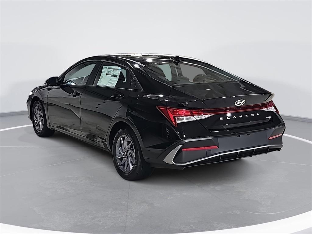 new 2026 Hyundai ELANTRA HEV car, priced at $25,583