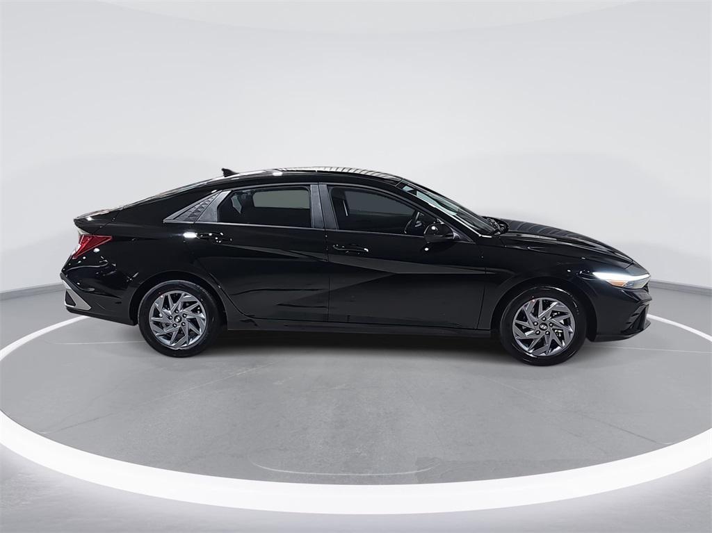 new 2026 Hyundai ELANTRA HEV car, priced at $25,583