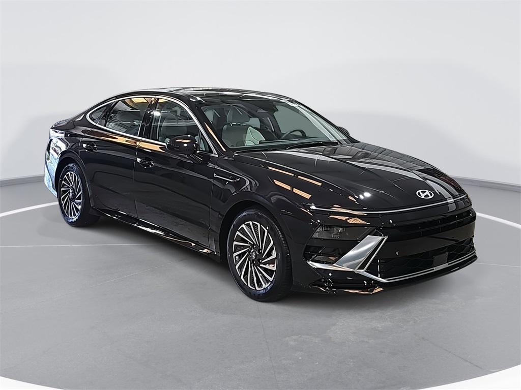 new 2026 Hyundai Sonata Hybrid car, priced at $32,800