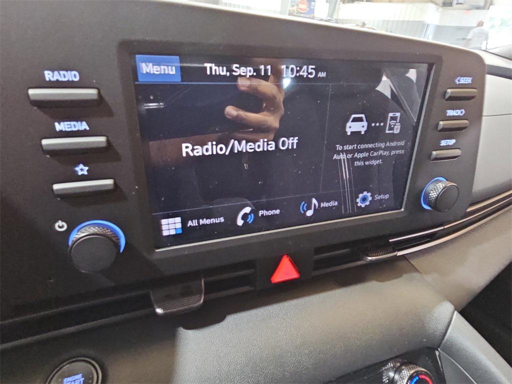 new 2025 Hyundai Elantra car, priced at $21,872