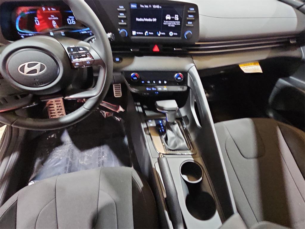 new 2025 Hyundai Elantra car, priced at $21,872