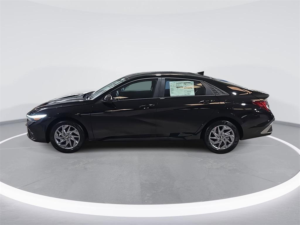 new 2026 Hyundai ELANTRA HEV car, priced at $25,929