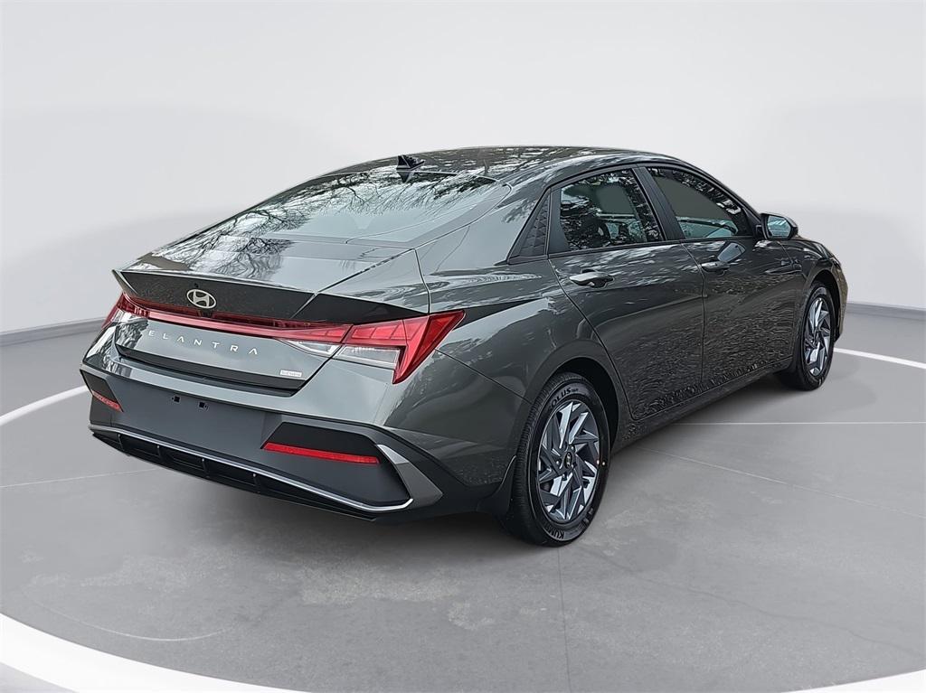 new 2026 Hyundai ELANTRA HEV car, priced at $25,915