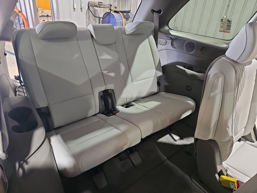 new 2026 Hyundai Palisade Hybrid car, priced at $51,152