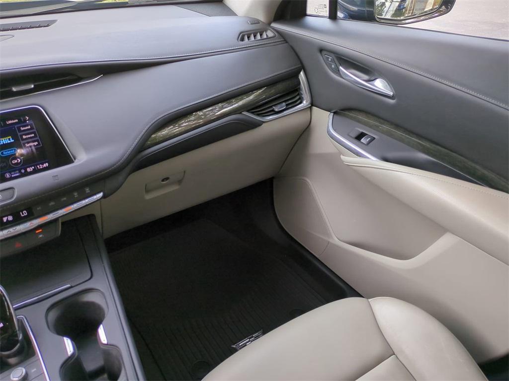 used 2021 Cadillac XT4 car, priced at $21,986