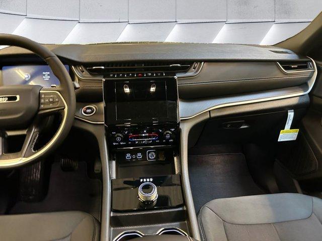 new 2025 Jeep Grand Cherokee car, priced at $40,527