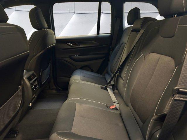 new 2025 Jeep Grand Cherokee car, priced at $40,527