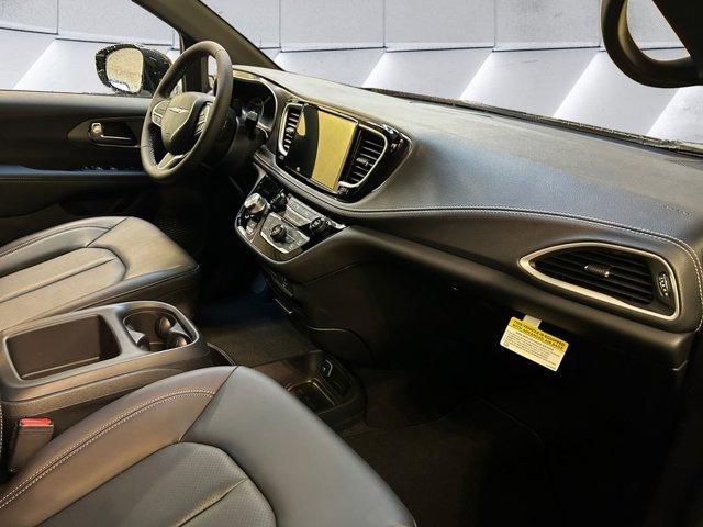 new 2026 Chrysler Pacifica car, priced at $44,677