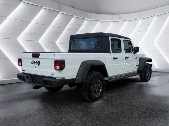 new 2026 Jeep Gladiator car, priced at $43,305