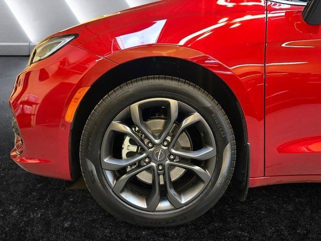 new 2026 Chrysler Pacifica car, priced at $45,123